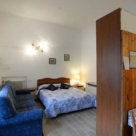 度假居 La Mimosa 马尔米堡